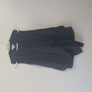 *black sleeveless fancy blouse